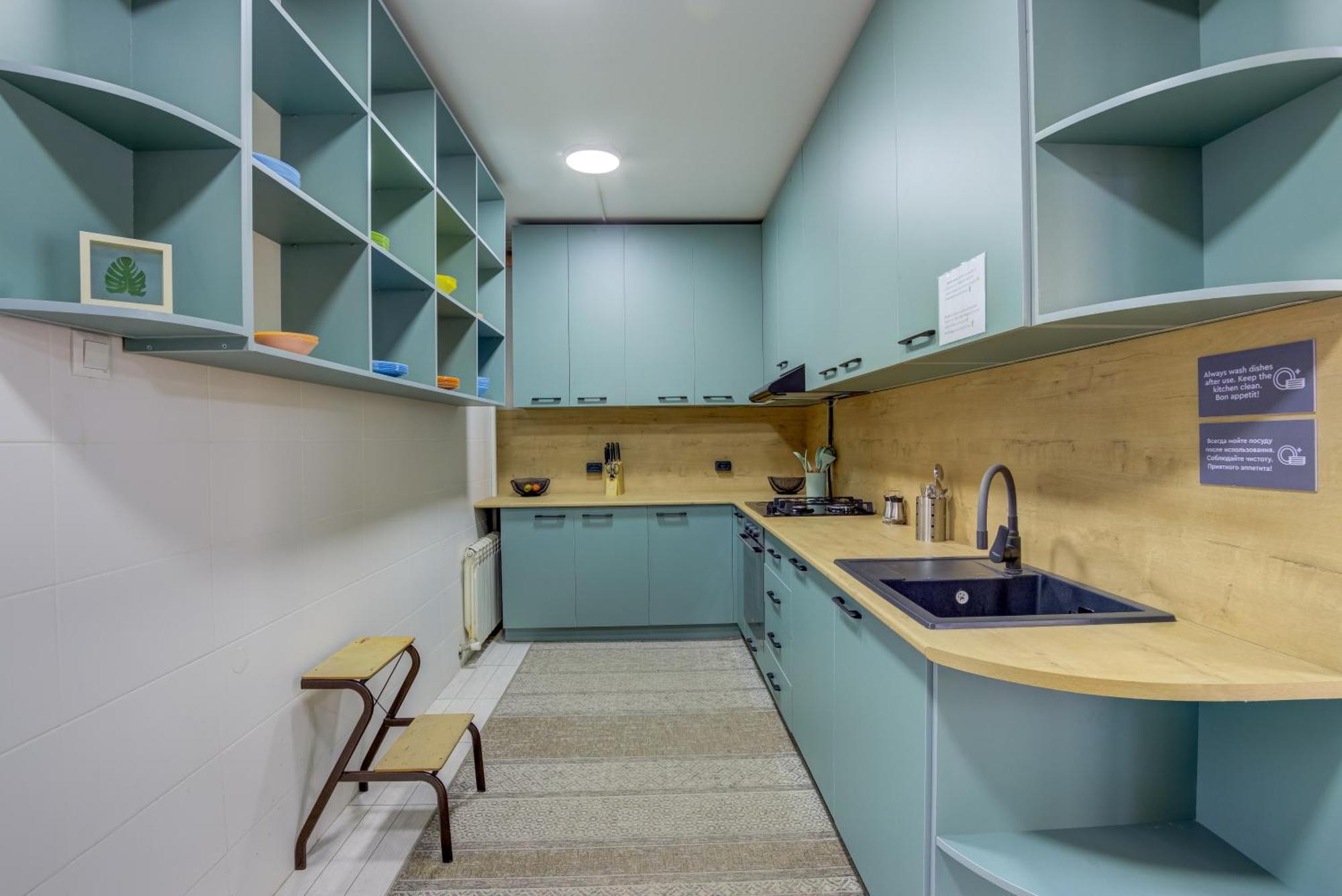 People Hostel & Coworking 比什凯克 外观 照片