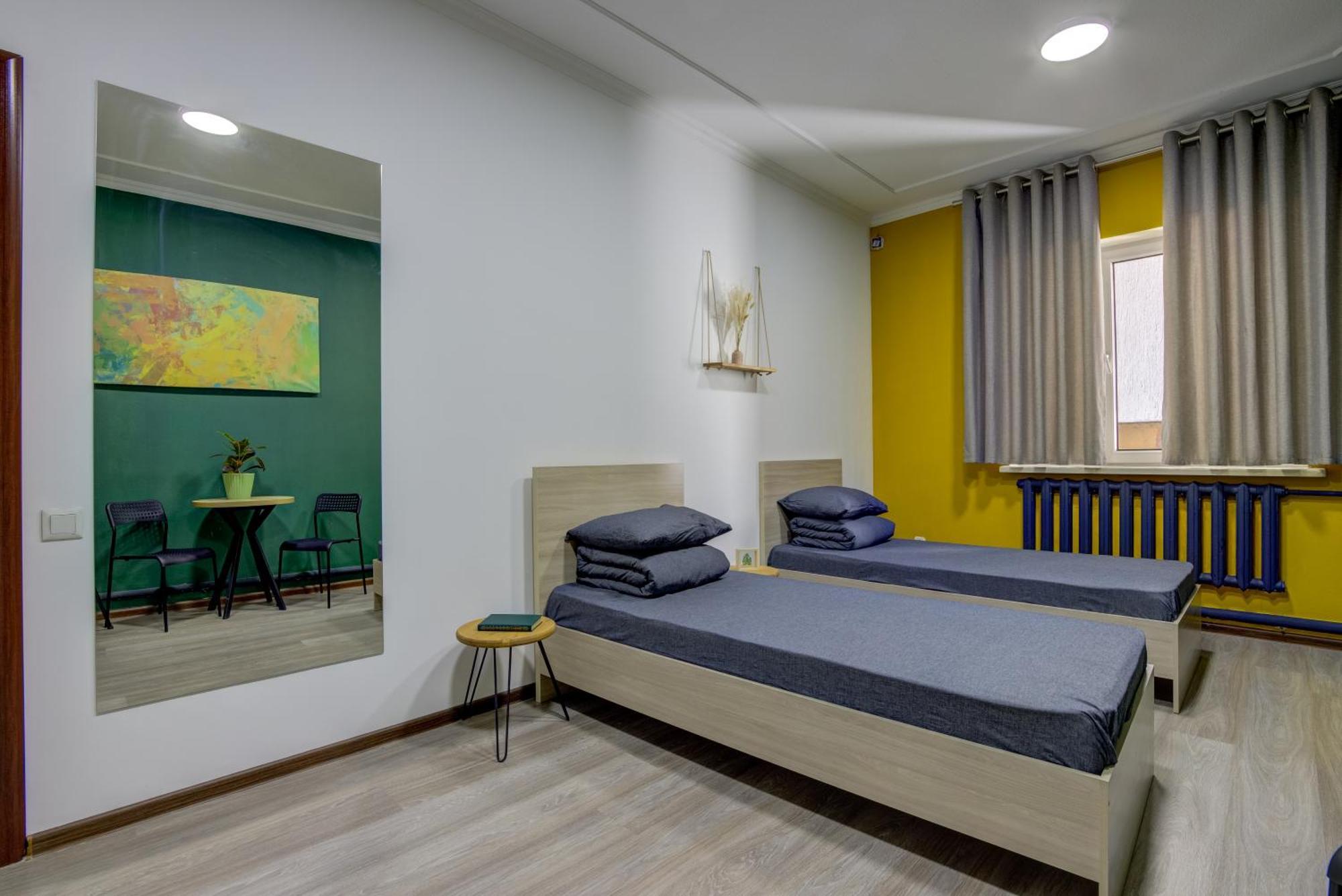 People Hostel & Coworking 比什凯克 外观 照片
