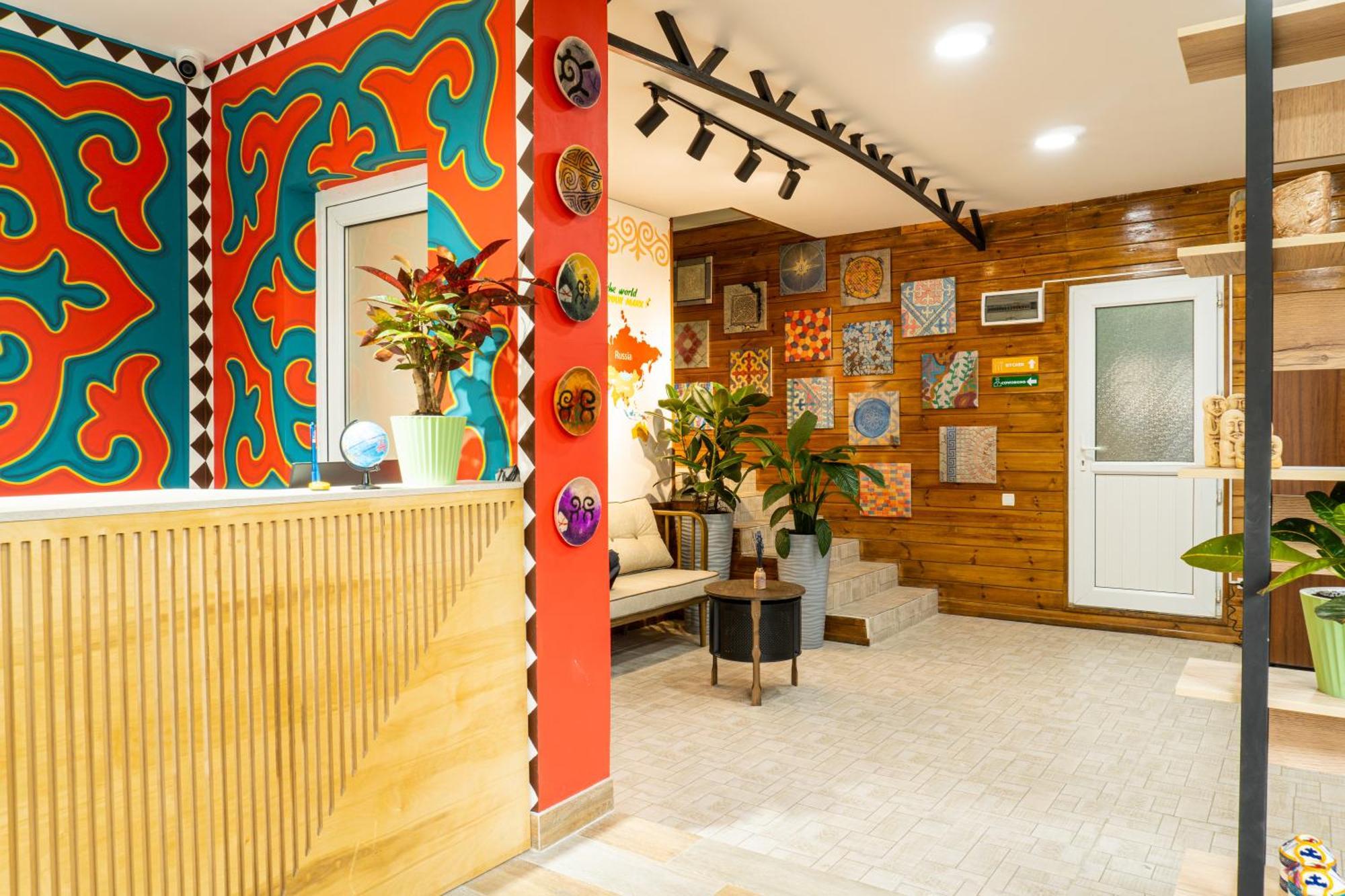 People Hostel & Coworking 比什凯克 外观 照片